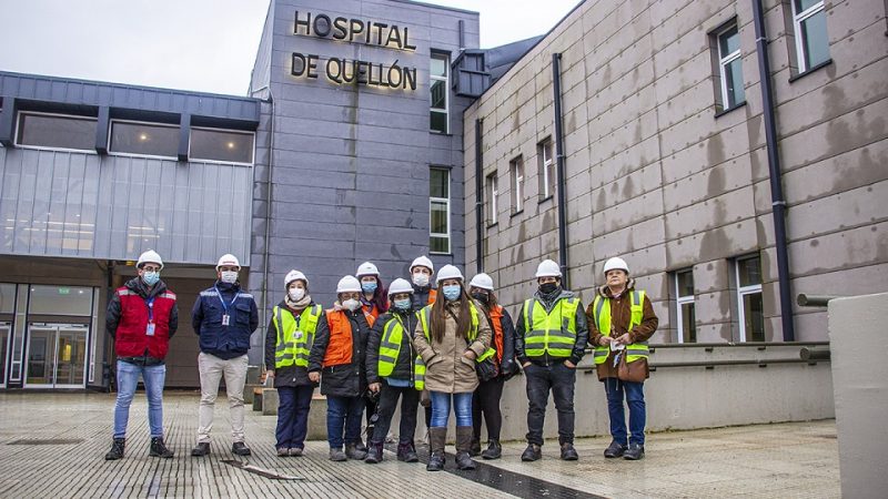 Dirigentes sociales visitan el Nuevo Hospital de Quellón